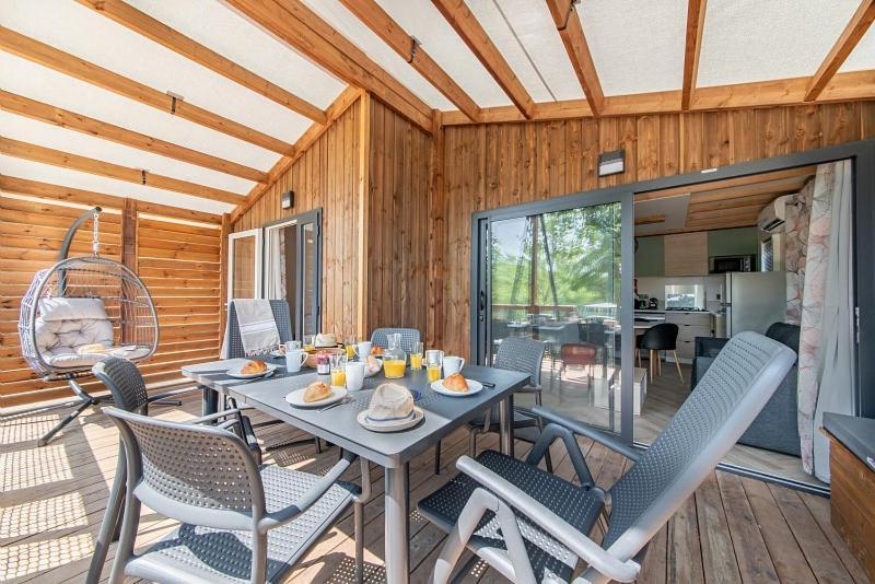 Camping Le Sorlut Cozes Bagian luar foto