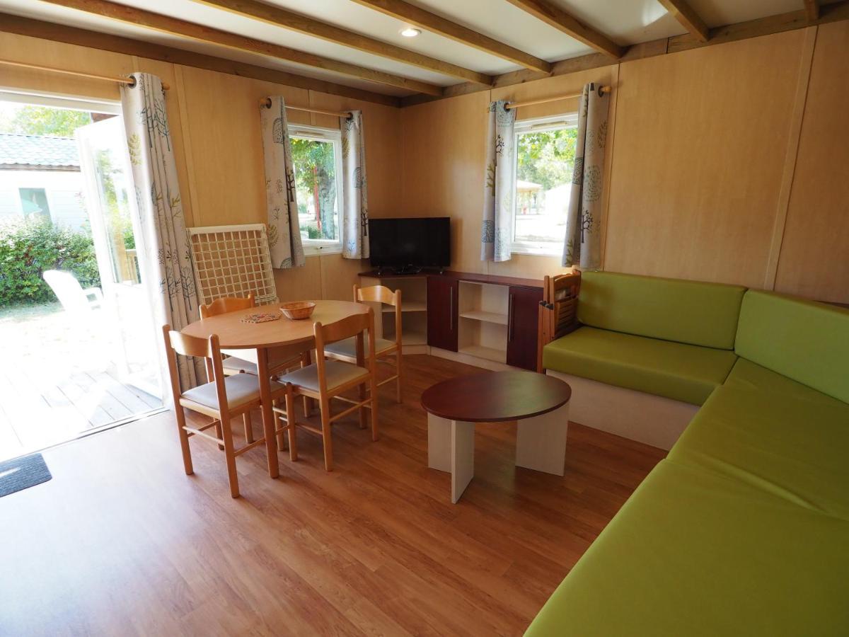 Camping Le Sorlut Cozes Bagian luar foto
