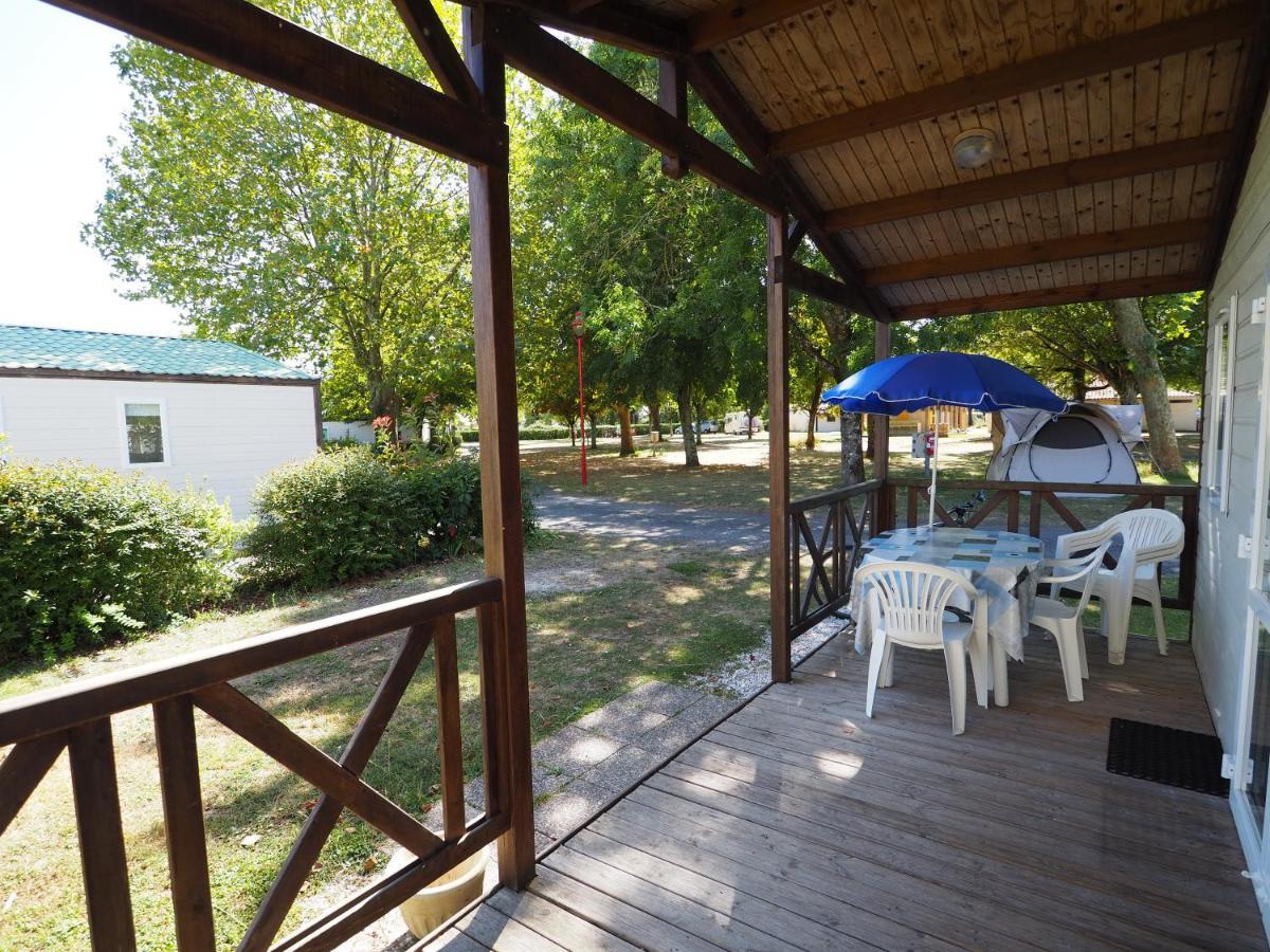 Camping Le Sorlut Cozes Bagian luar foto
